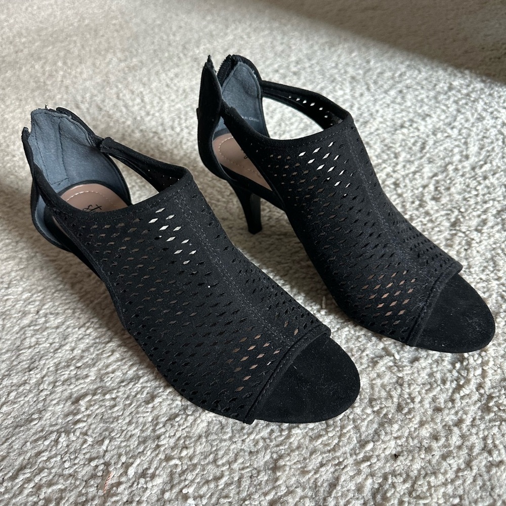 Black Sandals size 7 Style and Co.
